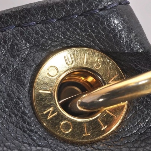 Louis Vuitton Black Leather Artsy with COA - Picture 6 of 8